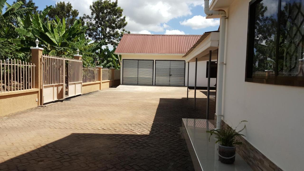 موشي Kilimanjaro Country House المظهر الخارجي الصورة
